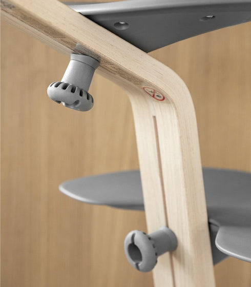 Nomi Syöttötuoli, useita eri värejä, Stokke